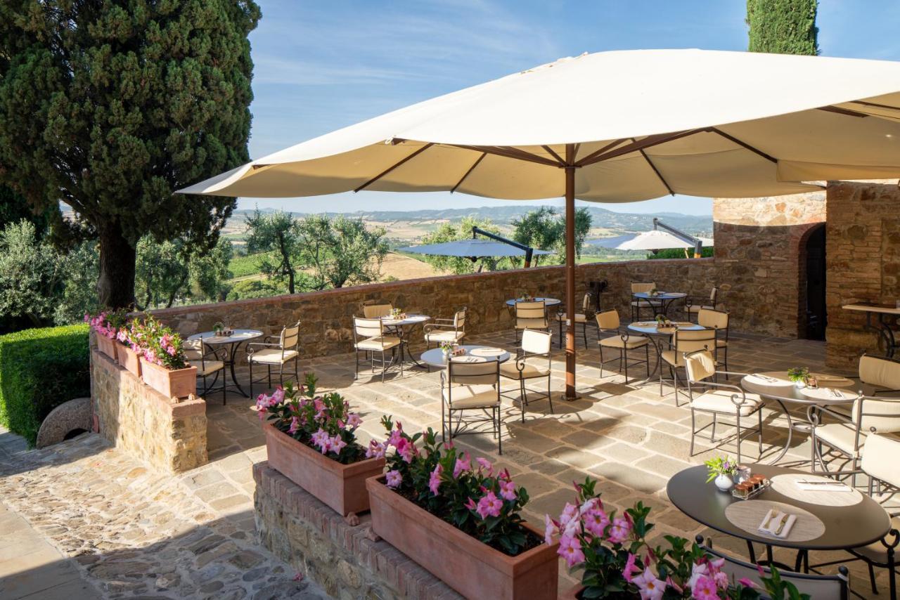 Castello Banfi - Il Borgo - Relais Et Chateaux Poggio alle Mura Exteriér fotografie
