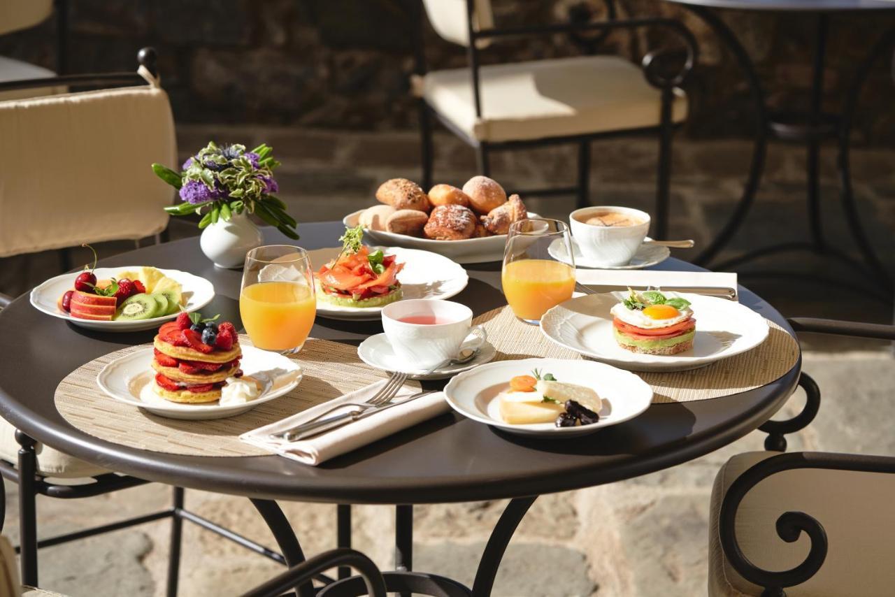 Hotel Castello Banfi - Il Borgo - Relais Et Chateaux Poggio alle Mura Exteriér fotografie