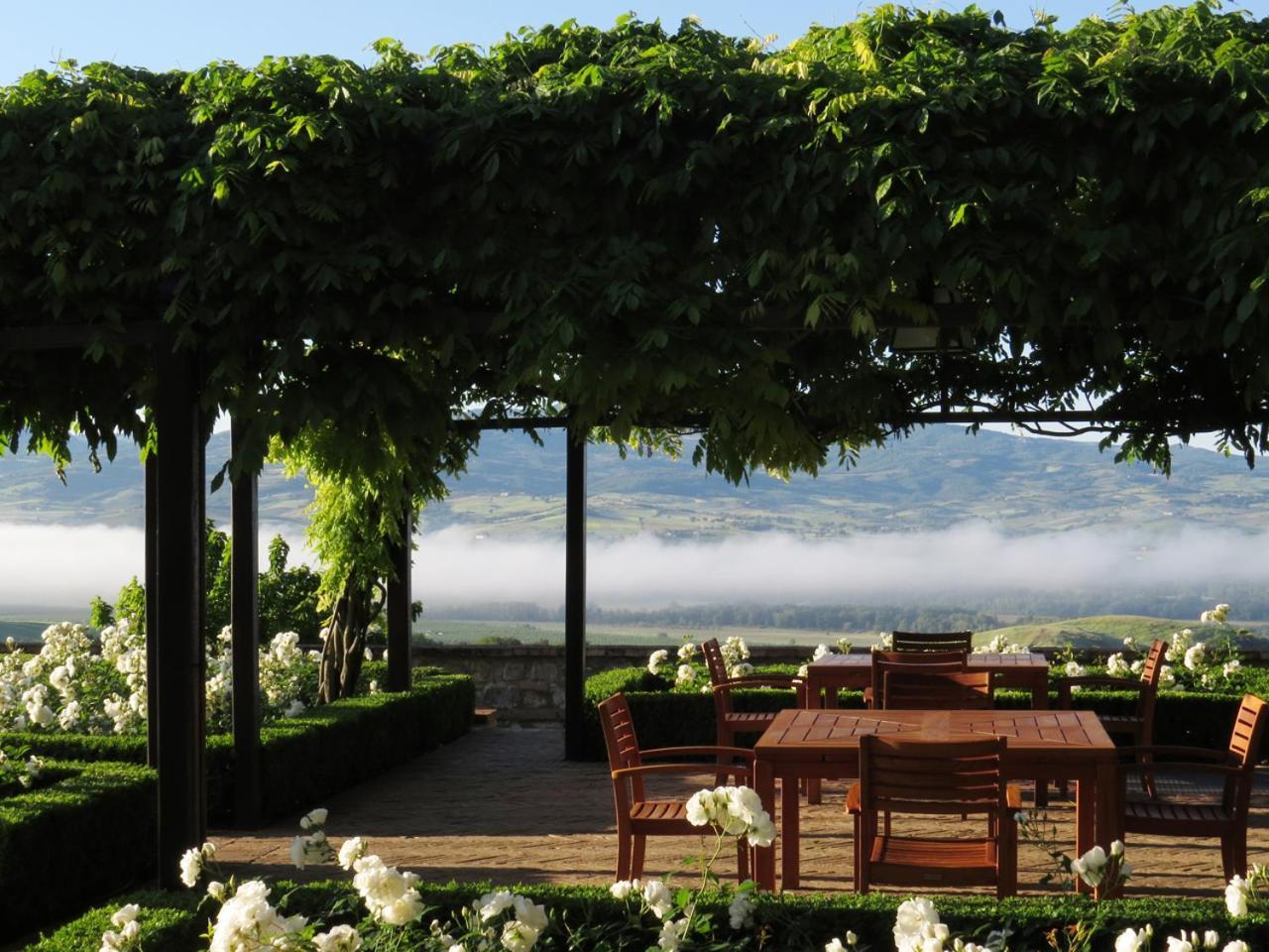 Hotel Castello Banfi - Il Borgo - Relais Et Chateaux Poggio alle Mura Exteriér fotografie