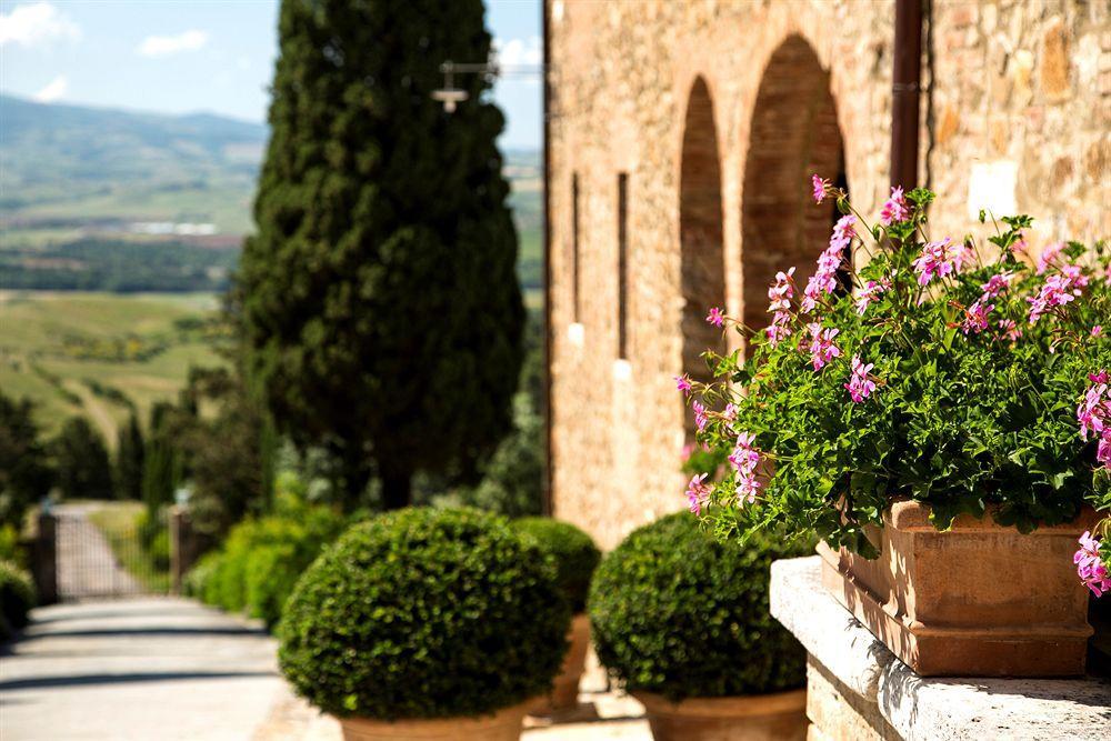 Castello Banfi - Il Borgo - Relais Et Chateaux Poggio alle Mura Exteriér fotografie
