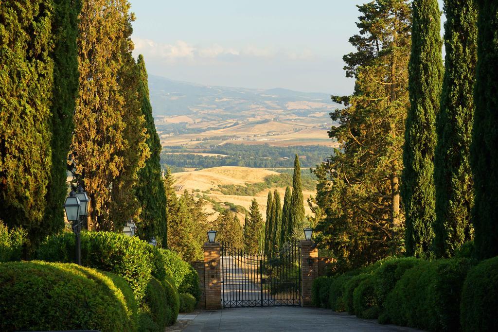 Hotel Castello Banfi - Il Borgo - Relais Et Chateaux Poggio alle Mura Exteriér fotografie