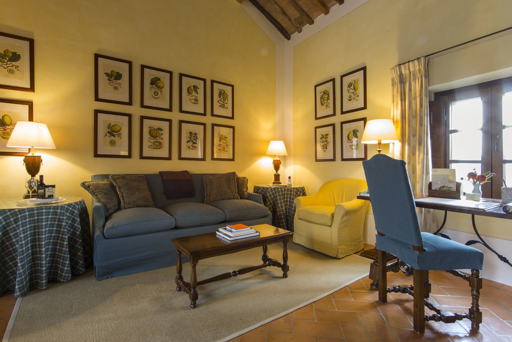 Castello Banfi - Il Borgo - Relais Et Chateaux Poggio alle Mura Exteriér fotografie