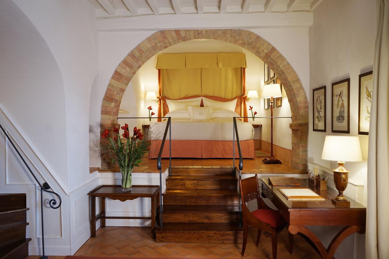 Hotel Castello Banfi - Il Borgo - Relais Et Chateaux Poggio alle Mura Exteriér fotografie