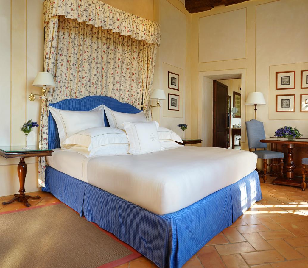 Castello Banfi - Il Borgo - Relais Et Chateaux Poggio alle Mura Exteriér fotografie