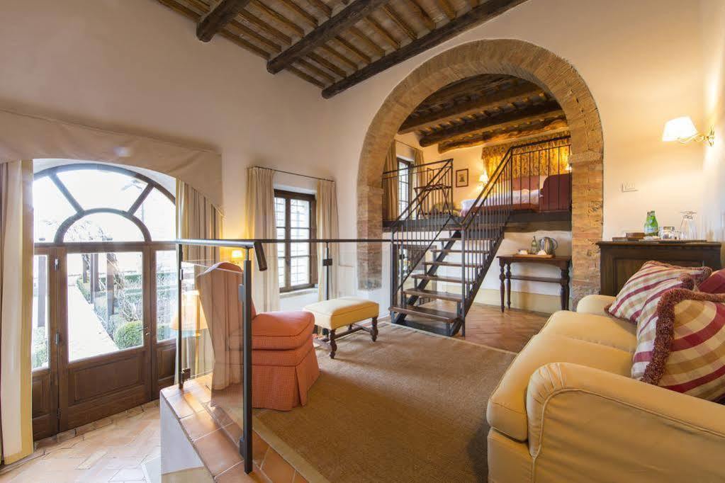 Hotel Castello Banfi - Il Borgo - Relais Et Chateaux Poggio alle Mura Exteriér fotografie