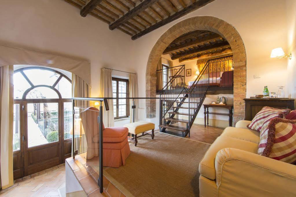 Castello Banfi - Il Borgo - Relais Et Chateaux Poggio alle Mura Exteriér fotografie